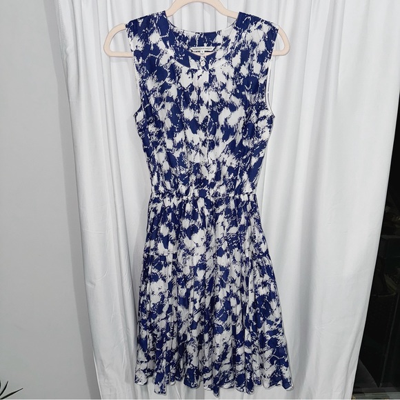 Rebecca Minkoff Blue and White Abstract Print Cotton and Silk Dress 4 - Picture 2 of 10